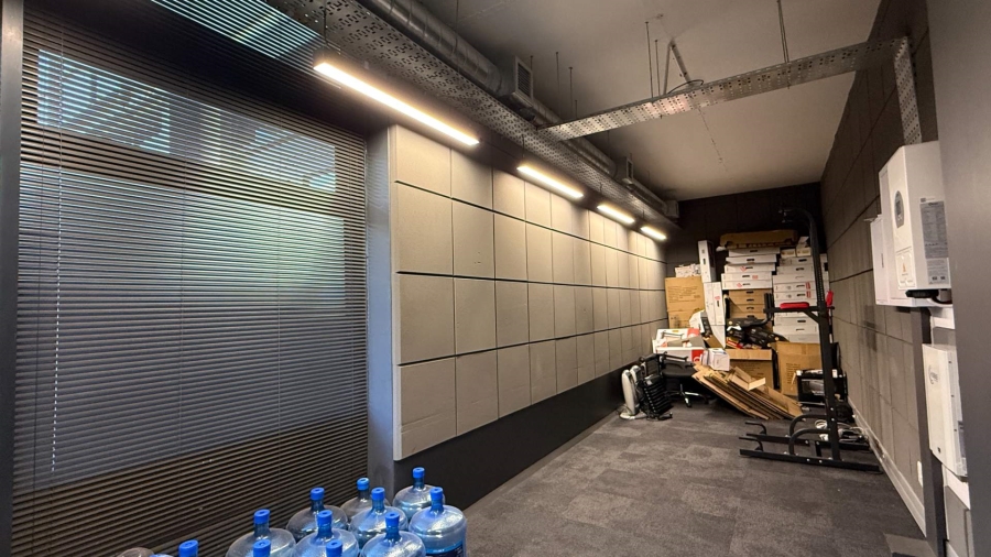 To Let commercial Property for Rent in Gardens Western Cape